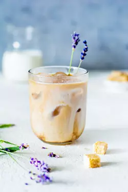 16 Lavendel Vanille Iced Latte Recept